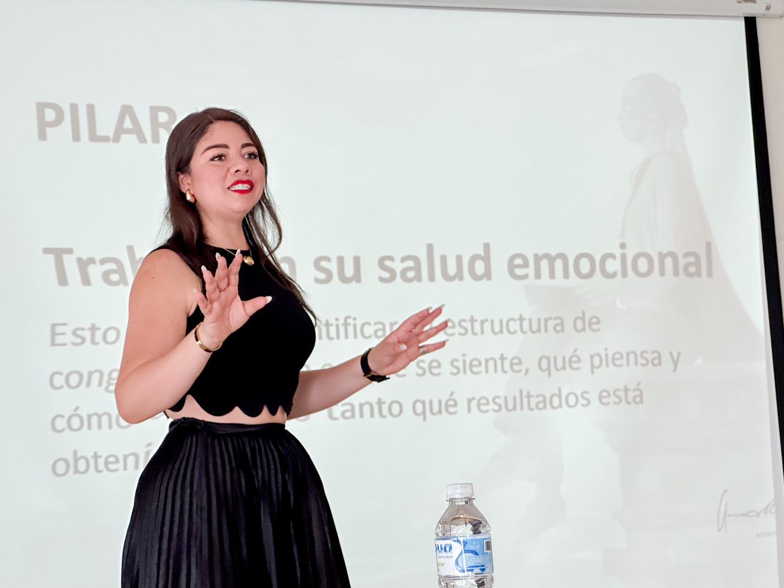 Promueve IPMP confianza con conferencia sobre mujeres y desarrollo personal