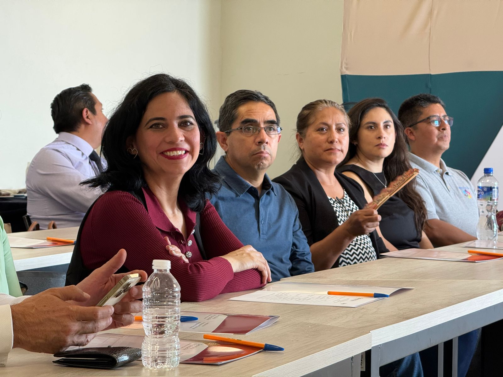 Docentes presentan avances de doctorado en innovación educativa del IPMP